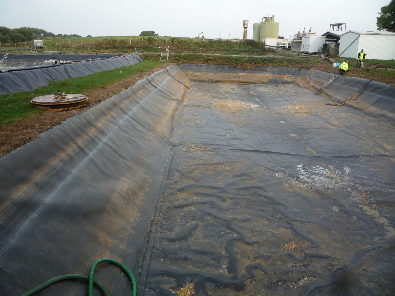 Audit of the leachate pond in a municipal landfill